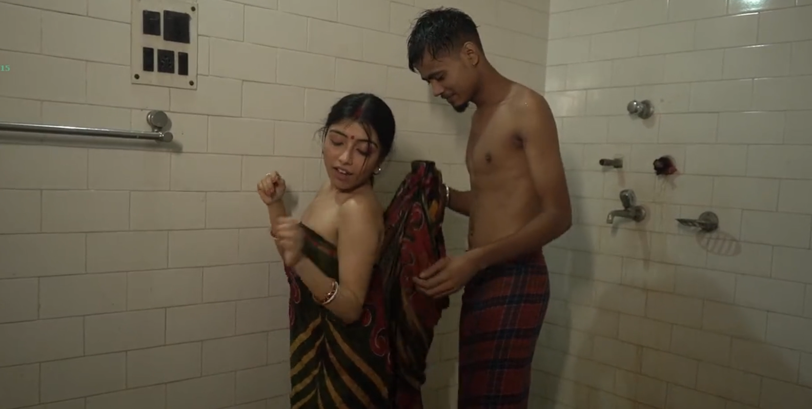 Village Bhabhi Real Love Sex with 18yr Boy! Desi Sex with clear Audio